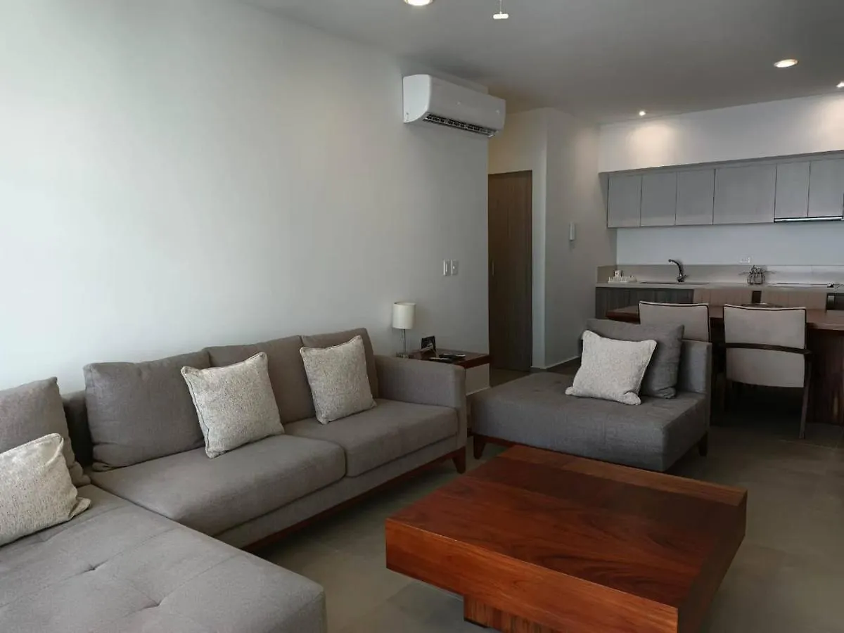 Appartamento One Bedroom, Great Location Steps From The Beachh, Beautiful Roof Top View Playa del Carmen